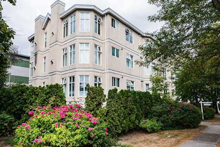 1099 W 71st Avenue #203 Vancouver, BC V6P 6Y5