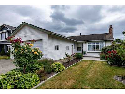 8662 Tilston Street Chilliwack, BC V2P 7R5