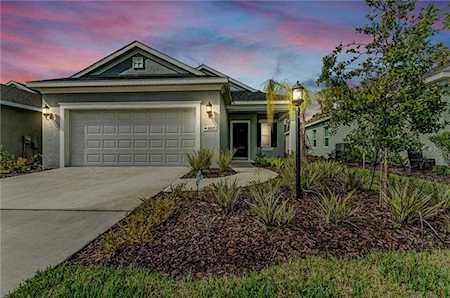 10825 Pine Bluff Gln Parrish, FL 34219
