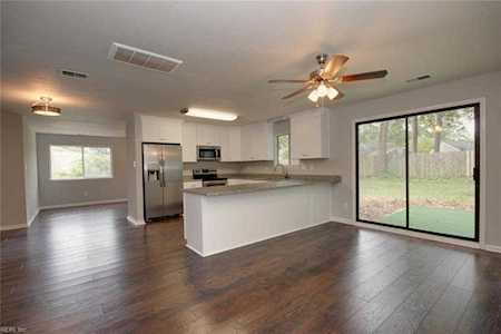 9 Cammy Circle Portsmouth, VA 23703