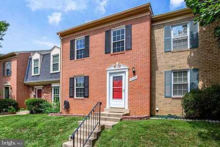 10334 Granite Creek Ln Oakton, VA 22124