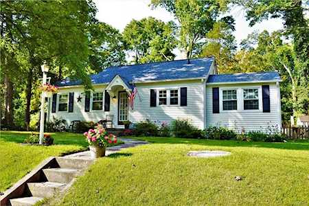 40 Dartmouth Rd Putnam Valley, NY 10579