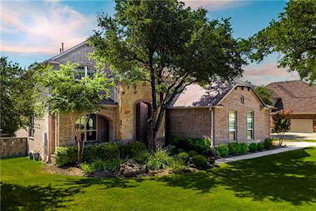 2109 Lakehurst Rd Spicewood, TX 78669