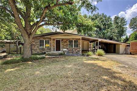 2503 Twin Oaks Dr Austin, TX 78757