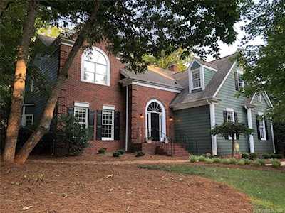 4703 Avonwood Ln Charlotte, NC 28270