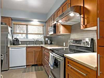 3300 Capilano Road #150 North Vancouver, BC V7R 4H8