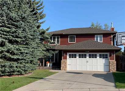 119 Sunvista Court SE Calgary, AB T2X 3G6