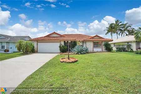 4220 NW 73rd Ave Coral Springs, FL 33065