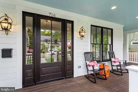 716 Timber Branch Dr Alexandria, VA 22302