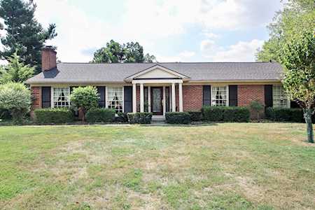5812 Brittany Woods Cir Louisville, KY 40222