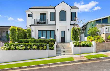 411 Heliotrope Avenue Corona Del Mar, CA 92625