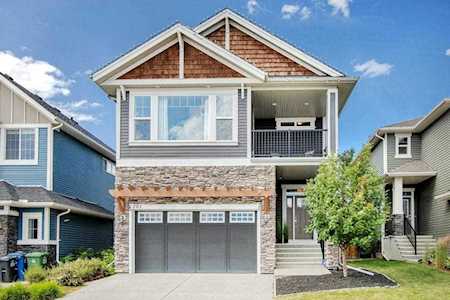 201 Heritage Boulevard Cochrane, AB T4C 0S6