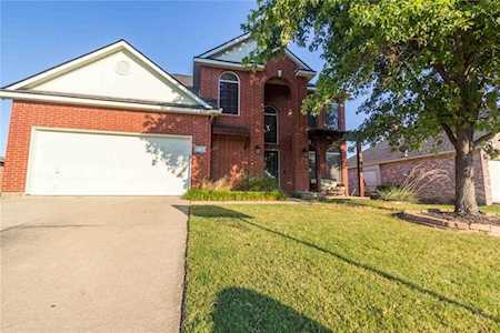 2808 Hollis Drive Corinth, TX 76210