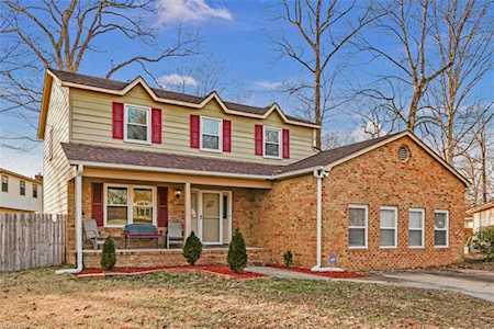 1605 Douglas Ct Virginia Beach, VA 23464