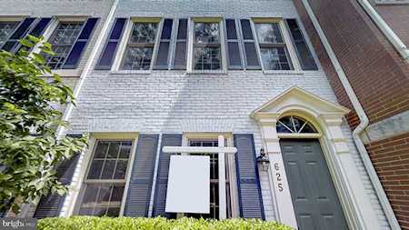 625 Tivoli Passage Way Alexandria, VA 22314