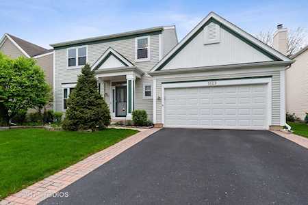 1629 Belle Haven Dr Grayslake, IL 60030