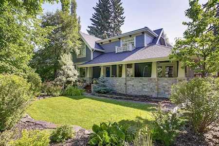 3026 Glencoe Road SW Calgary, AB T2S 2L8