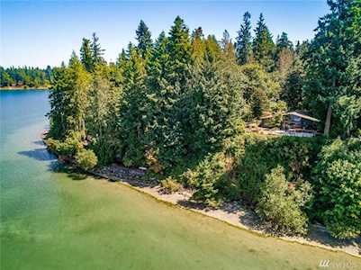 12169 Arrow Point Lp NE Bainbridge Island, WA 98110