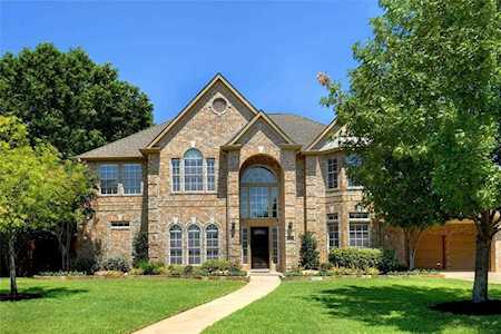 1802 Mesquite Court Southlake, TX 76092