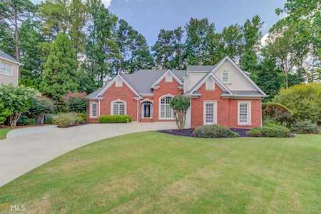 1373 Stratford Hall Ct Grayson, GA 30017