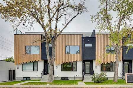 5018 17 Street SW Calgary, AB T2A 0V6