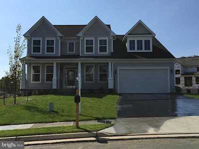 16034 Crossed Talons Rd Woodbridge, VA 22193