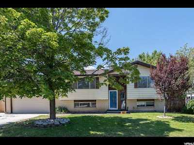 6144 S Don Carlos W Dr Taylorsville, UT 84118