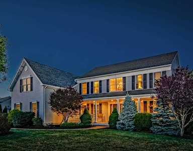 33 Bridle Ridge Drive Grafton, MA 01536
