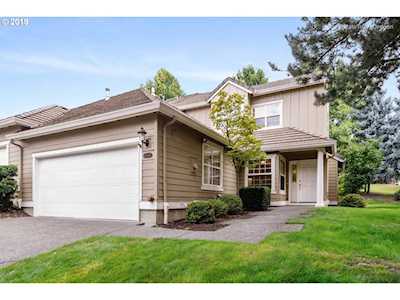 15601 NW Clubhouse Dr Portland, OR 97229