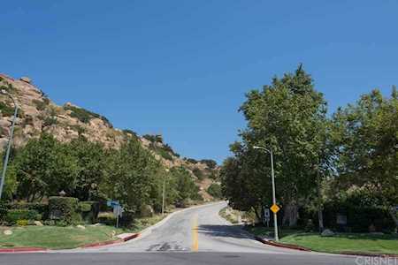 22347 Heritage Pass Place Chatsworth, CA 91311
