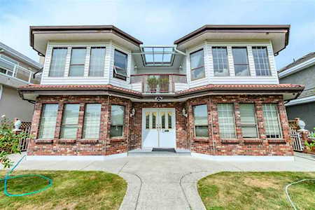 4423 Napier Street Burnaby, BC V5C 3H2