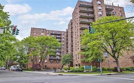 50 Columbus Ave #F20 Eastchester, NY 10707