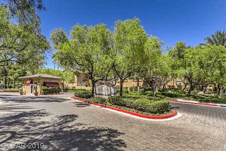 8700 Red Rio Dr #202 Las Vegas, NV 89128