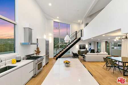 616 N Croft Avenue #PH9 West Hollywood, CA 90048