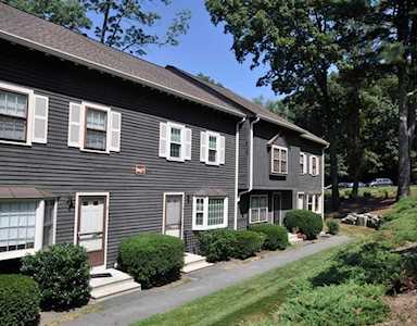 5 Apple Ridge Drive #4 Maynard, MA 01754