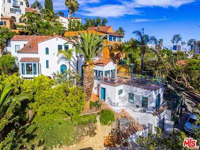 2002 N Las Palmas Avenue Los Angeles, CA 90068