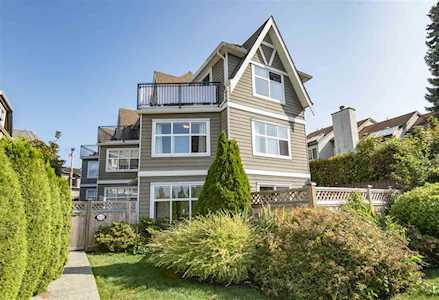 252 W 13th Street #1 North Vancouver, BC V7M 1N7