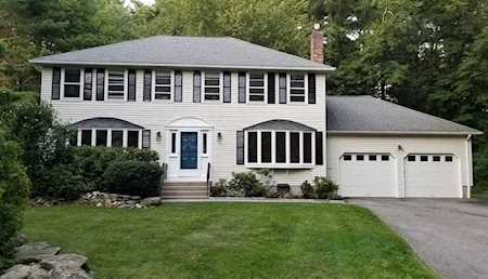60 Flanagan Dr Framingham, MA 01701