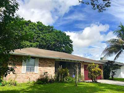 128 Barcelona Drive Royal Palm Beach, FL 33411