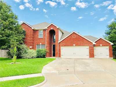 5129 Comstock Circle Fort Worth, TX 76244