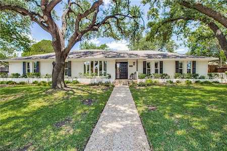 6841 Heatherknoll Drive Dallas, TX 75248