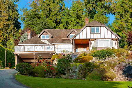 5225 Keith Road West Vancouver, BC V7W 2M9