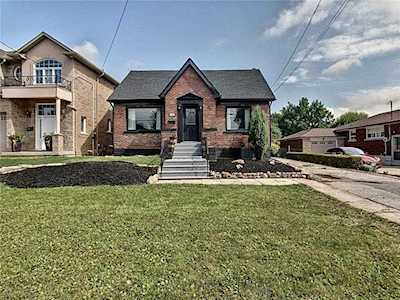 462 W Mohawk Rd Hamilton, ON L9C 1X4