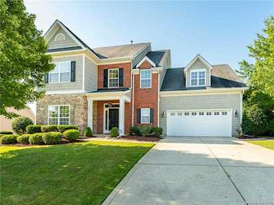 4833 Benhill Dr Harrisburg, NC 28075