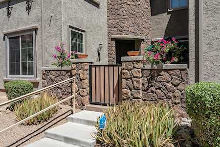 21832 N 39th Street Phoenix, AZ 85050