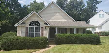 8228 Starling Creek Ct Mechanicsville, VA 23116
