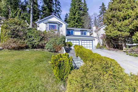 1717 Coldwell Road North Vancouver, BC V7G 2N8