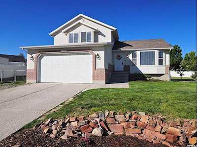 14048 S Van Cott Peak W Cir Riverton, UT 84096