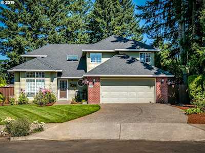 19855 Castleberry Loop Oregon City, OR 97045