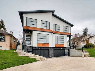 2308 21 Avenue SW Calgary, AB T2T 0P3